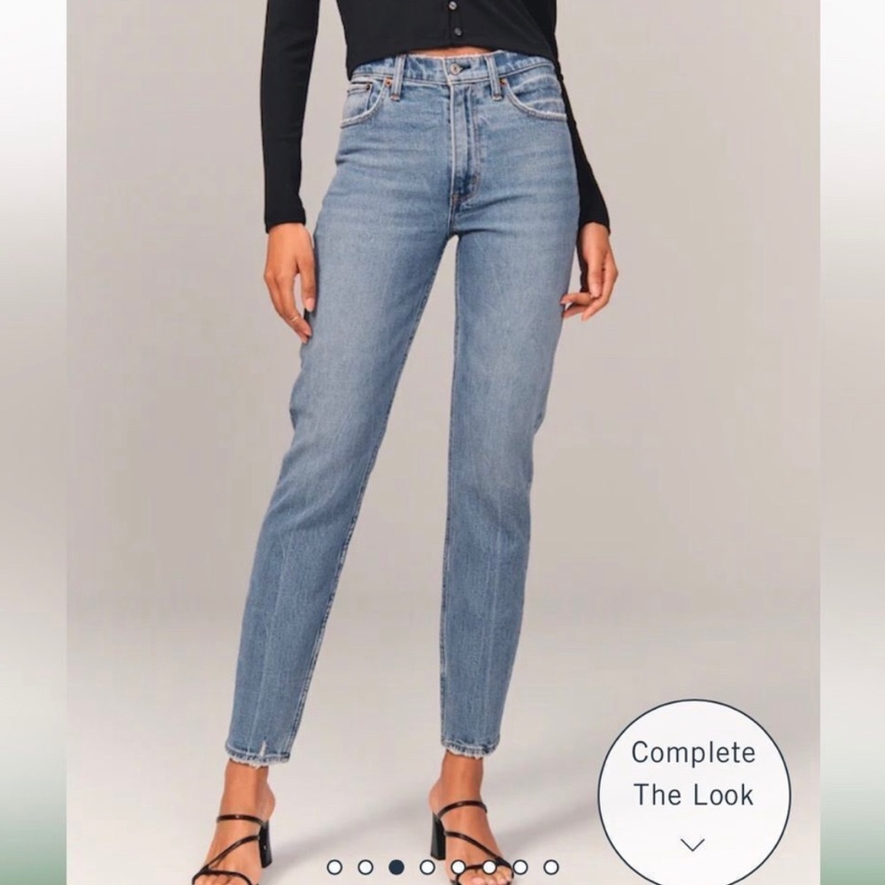 Abercrombie & fitch‎ Jeans High Rise Mom Jean in Light Acid Wash (SIZE 24 00S)